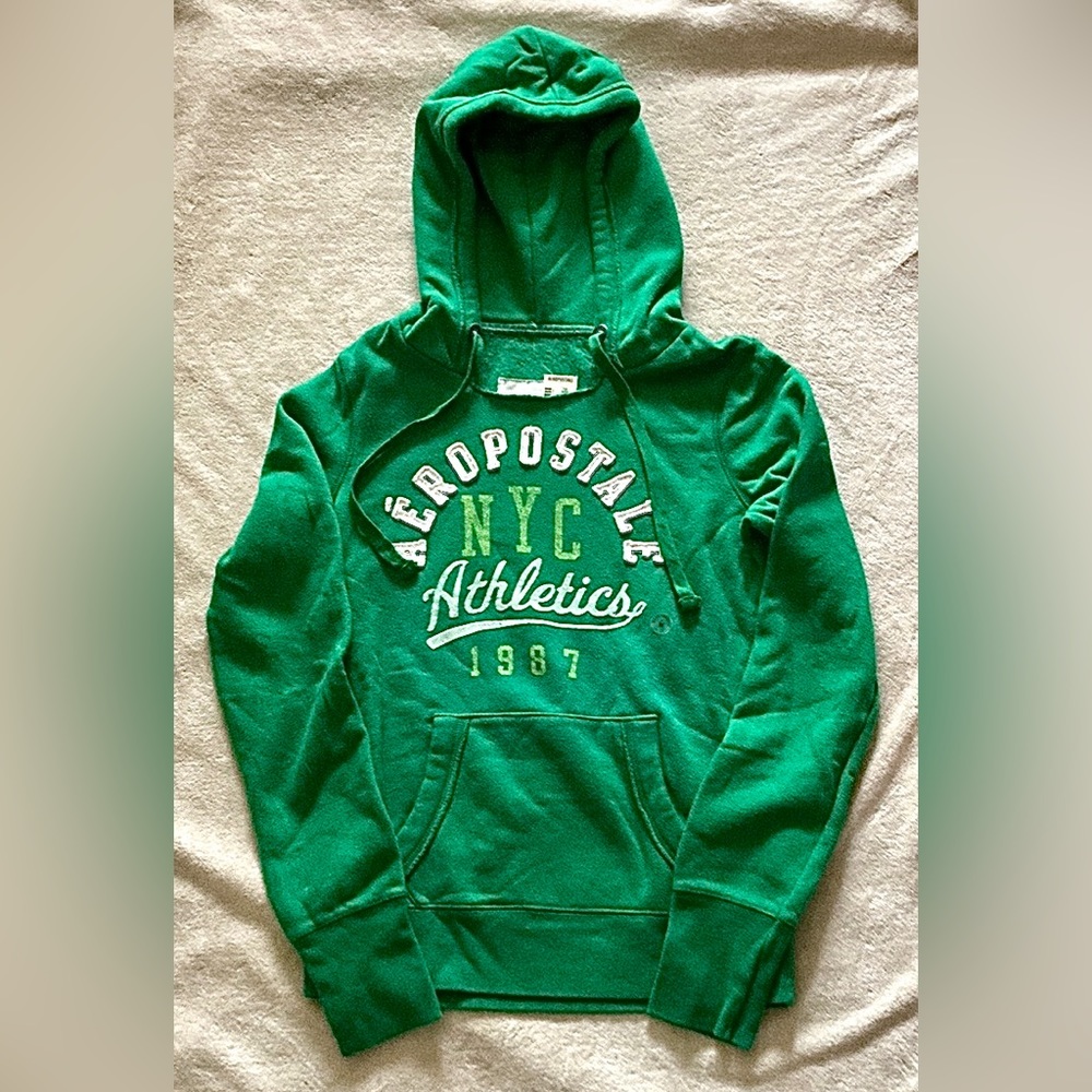 Aeropostale Athletics NYC 1987 Girls Sweatshirt (Medium)